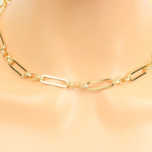 "Minimalist & Elegant Necklace Chain – Perfect for Women & Girls | UNVRC1516 - Picture 9 of 10